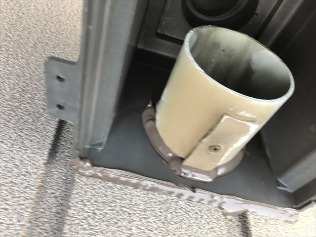 雨漏りのためシーリング施工