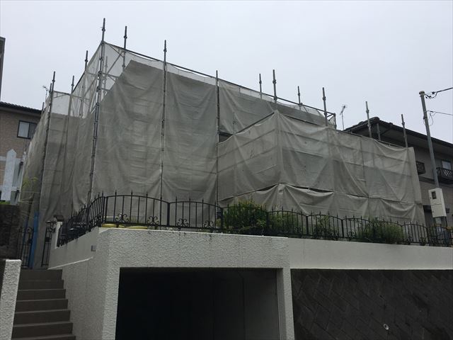 台風対策　メッシュシ－トの捲くり作業等　/水戸市本吉田