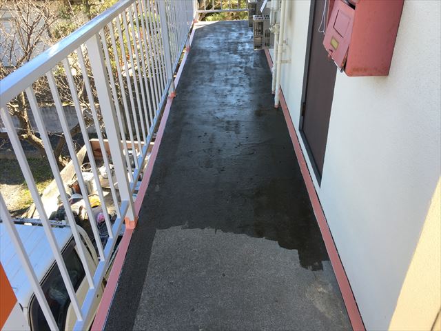 水戸市袴塚/鉄骨階段塗装・２階通路防水塗装