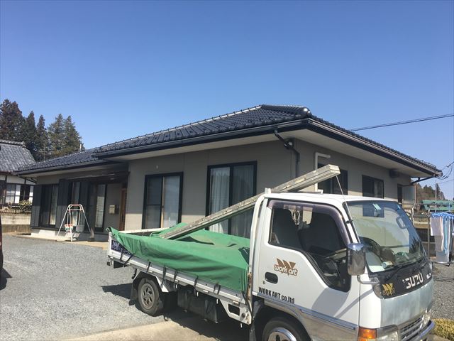 笠間市、平屋のシーリング・撤去、打ち替え工事になります。