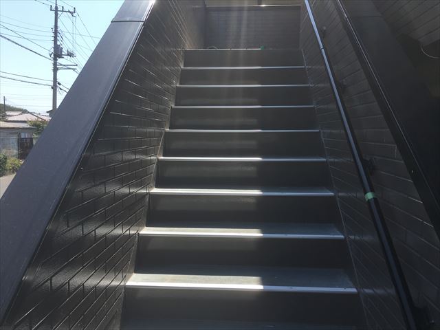 階段踏み板塗装前