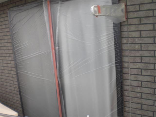 塗装工事のご依頼をいただきました。養生作業のお話です。