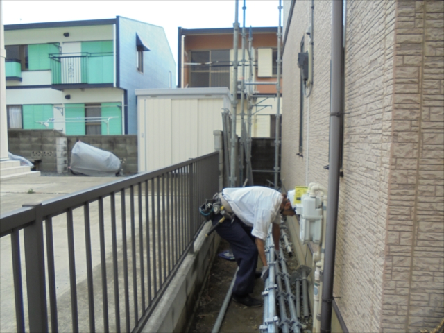 日立市スーパーセランマイルド塗装　足場組立