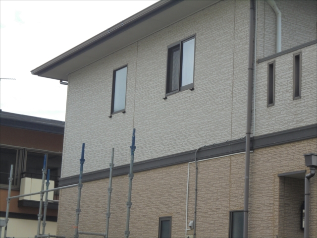 日立市スーパーセランマイルド塗装　足場組立