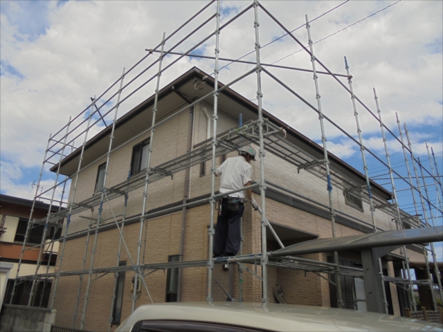 日立市スーパーセランマイルド塗装　足場組立