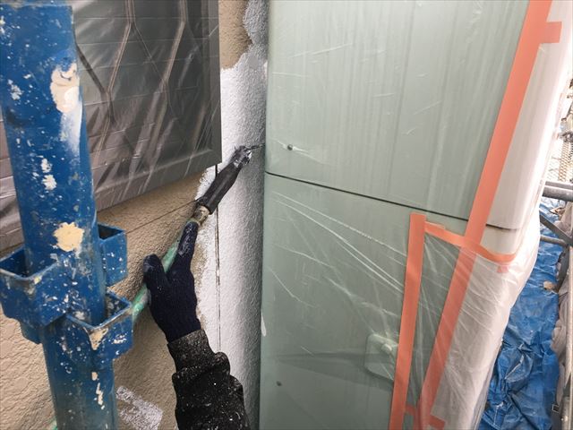 外壁 下塗り作業