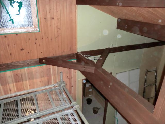水戸市内の新築住宅の内部塗装でキシラデコールを使用しました。