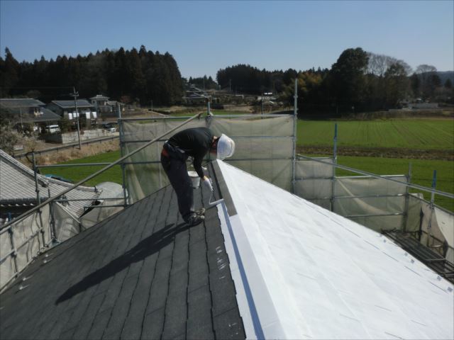屋根下塗り、ダイヤＳＰRカラープライマー
