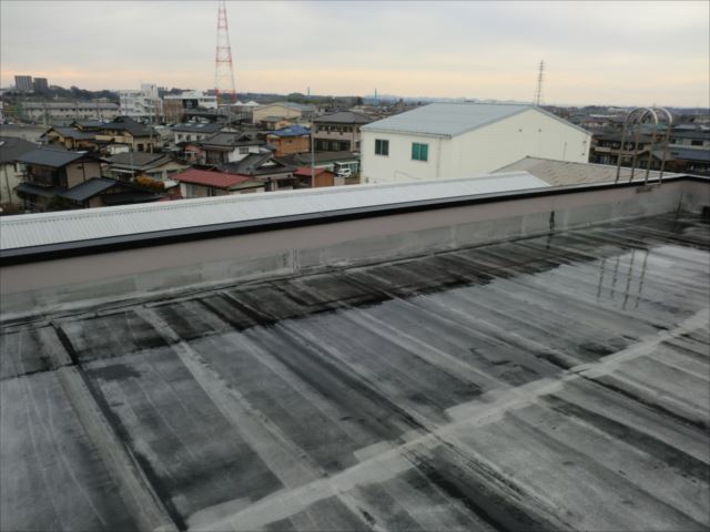 屋上シート防水、高圧洗浄後