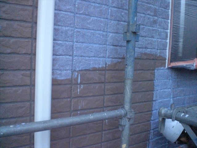 外壁下塗り　水性ミラクシーラーエコ