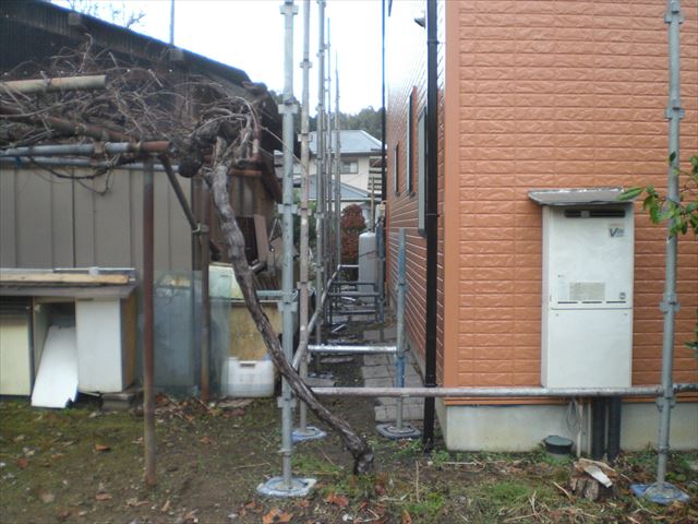 仮設足場解体中