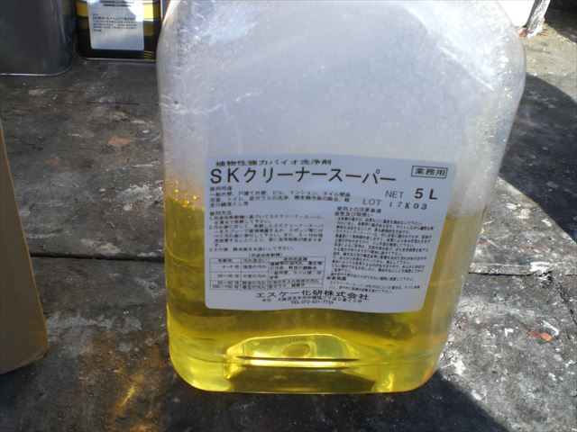 水戸市大塚町で窯業系サイデイング外壁を高圧洗浄作業。塗装に必須となる洗浄作業の意味とは？