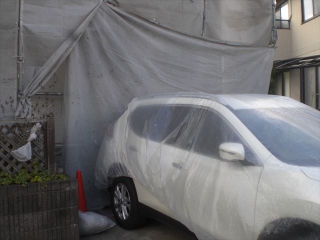 ひたちなか市高場/ダイワハウス屋根の仕上げと外壁の中塗り作業です