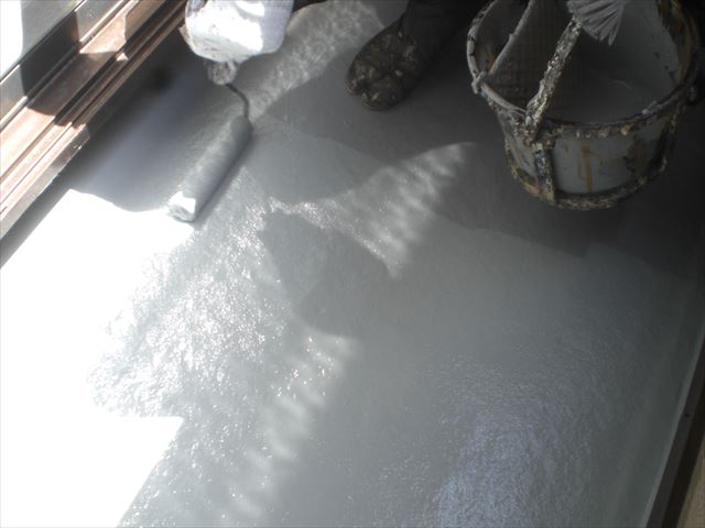 FRP防水アトレーヌ仕上げ塗り