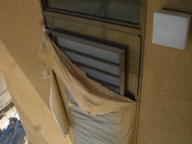 窓養生剥がし