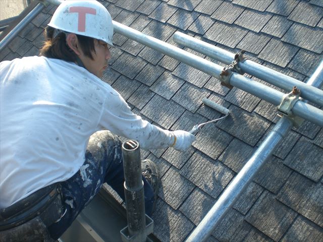 屋根下塗り