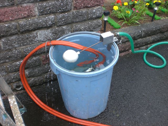 フロート弁