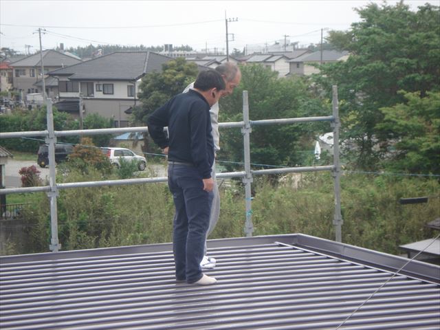 塗装の塗り替え工事完了　施主様立会いで完了検査をしました。北茨城市