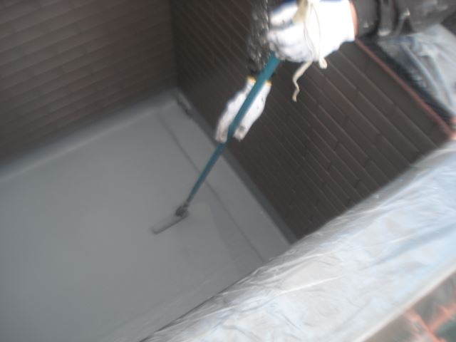 S邸床防水下塗り