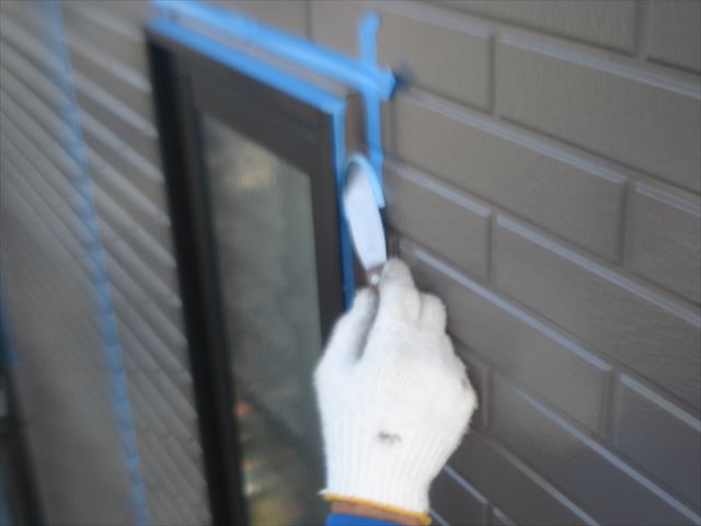S邸シーリング打ち替えヘラ押さえ