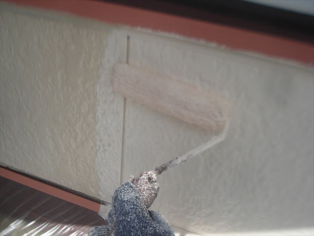 Ｙ邸物置壁中塗り