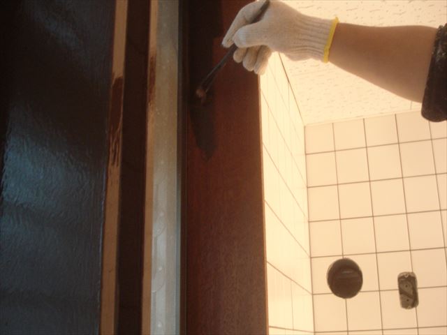 横浜モルド内部枠上塗り