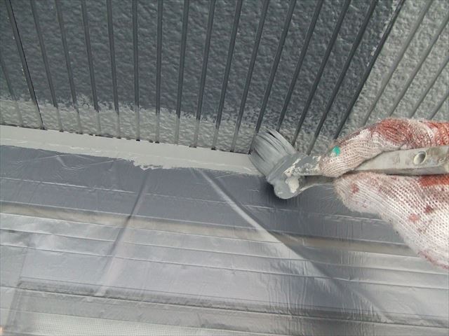 軒天塗装と外壁下塗り作業をしてきました。日立市にて
