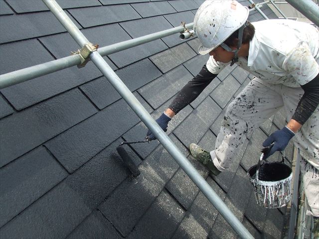屋根上塗り1回目