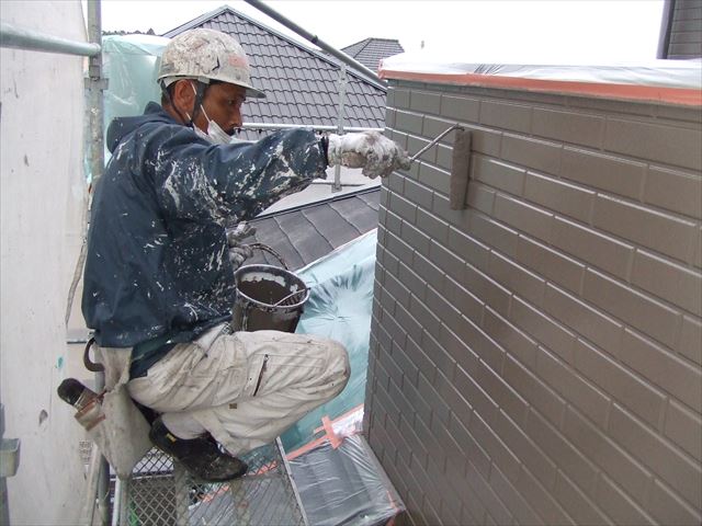 外壁ローラー上塗り