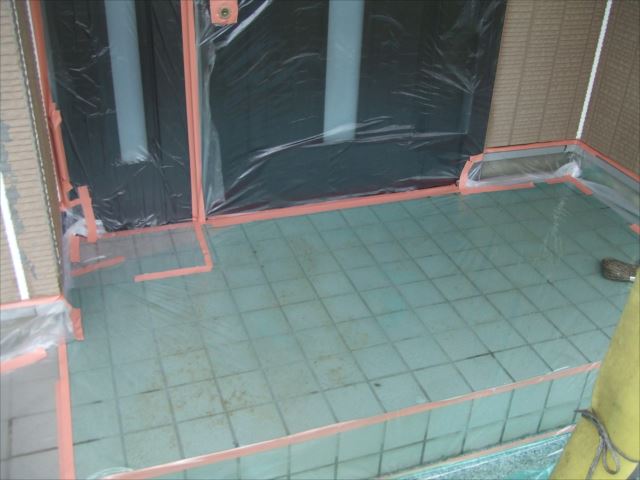 玄関足元ビニール養生、ノンスリップ