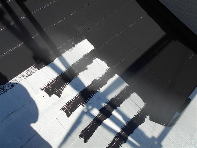 Ｉ様邸下屋根上塗り