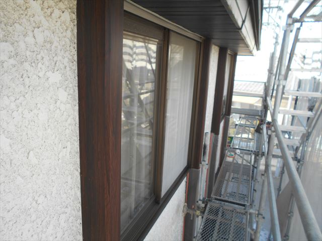 日立市久慈町／S様邸　塗り替え前の窓周り等の養生作業