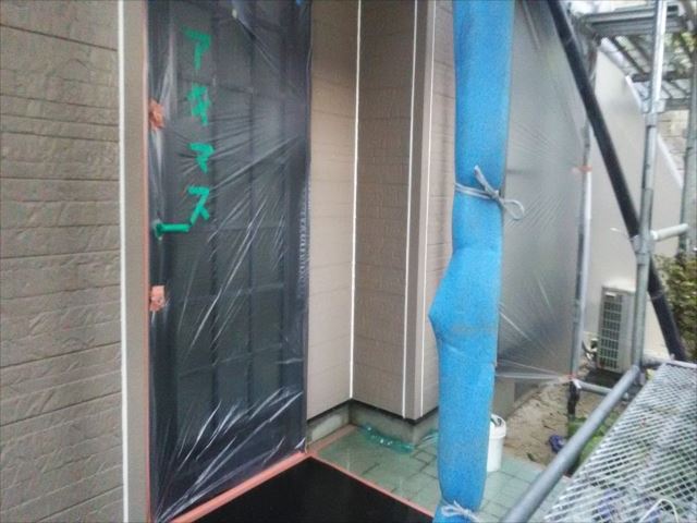 玄関ドアビニール養生