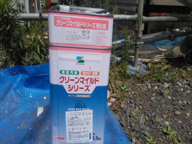 水戸市西原のアパートで付帯部分の塗装作業を行いました