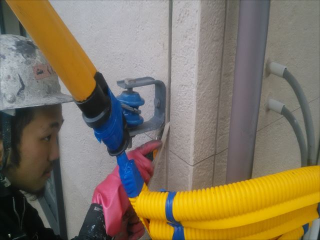 稲敷郡阿見町にてシーリング撤去と、打ち直しをやってきました