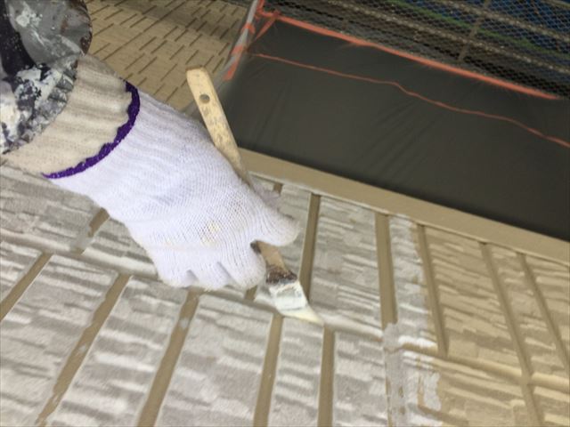 下塗り作業