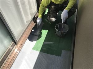 水戸市のお宅でベランダ防水、雨樋補修等の作業を行いました。