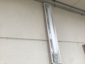 玄関蛍光灯ビニール養生