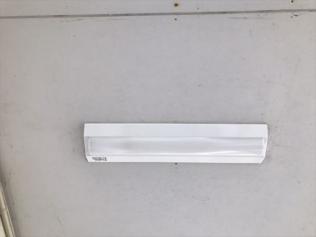 アパート共有通路 LED照明の交換