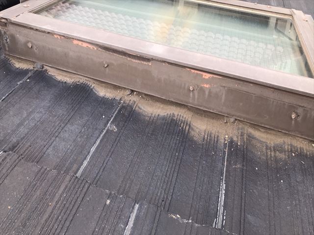 ひたちなか市で以前アドグリンコートを塗装したお宅の雨漏り補修に行ってきました。