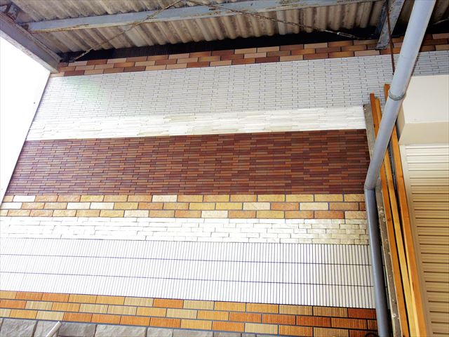今治市で倉庫のスレート貼りの外壁をタイルに替えました