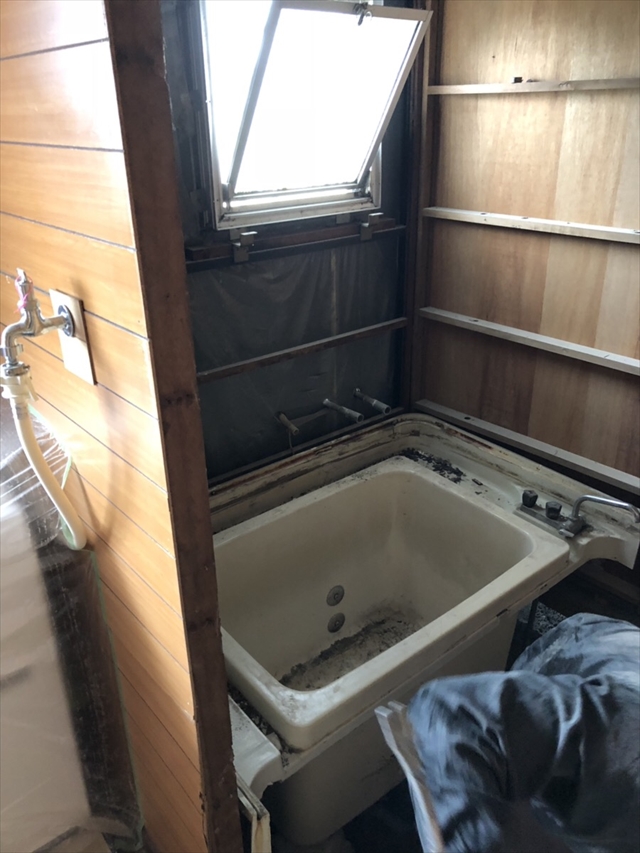 今治市上徳にて浴室、洗面所のリフォーム工事をしました。