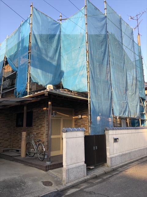 今治市での外壁工事が完了したので足場解体します。