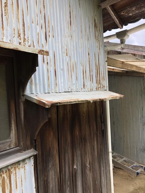 トタン外壁張り替え ひさし