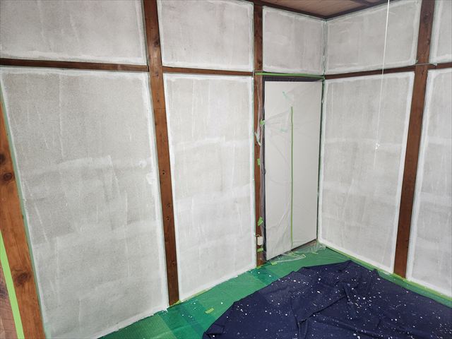 シーラーした土壁