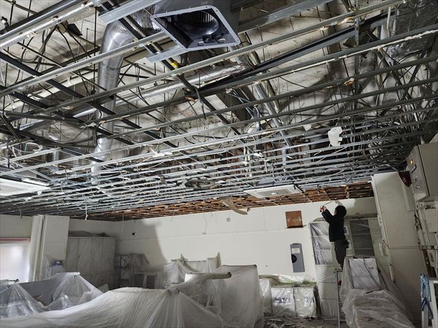 天井撤去後
