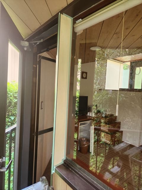 出窓の外側枠塗装前