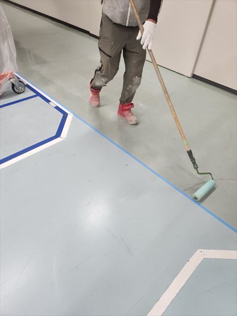 区画養生：ラインを出して塗り分けを明確に