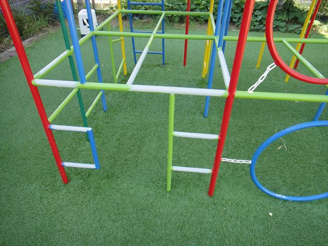 鉄部分に錆止め塗装