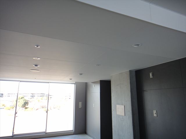 天井塗装作業後